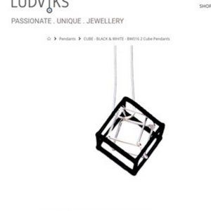 Ludviks Ludvyks Sterling Silver Cube Necklace Set